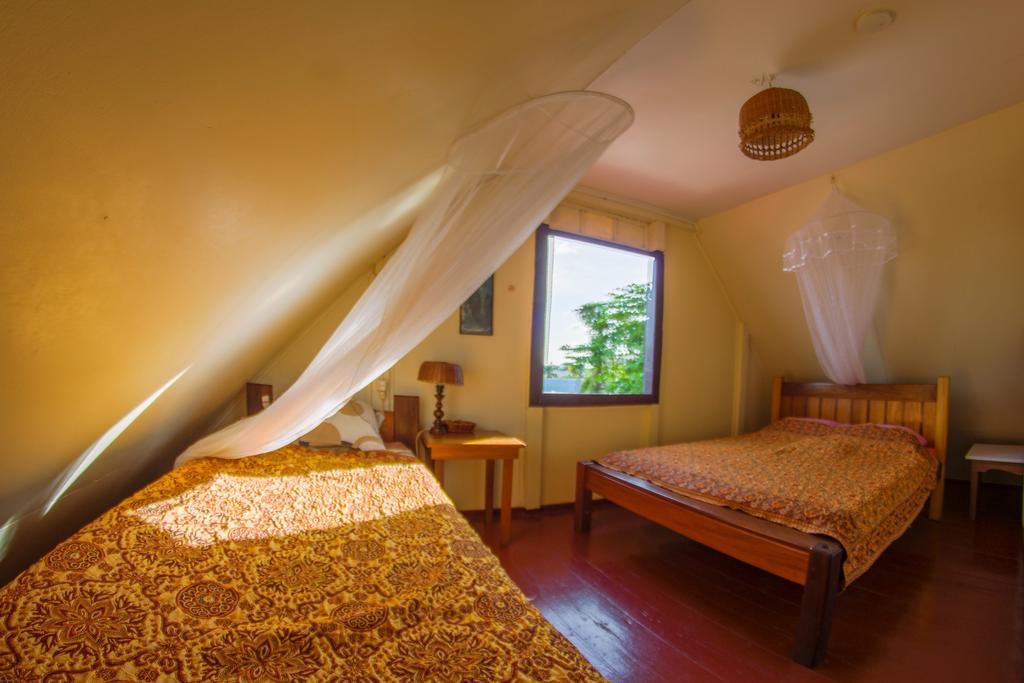 Guesthouse Un Pied-A-Terre Paramaribo Extérieur photo