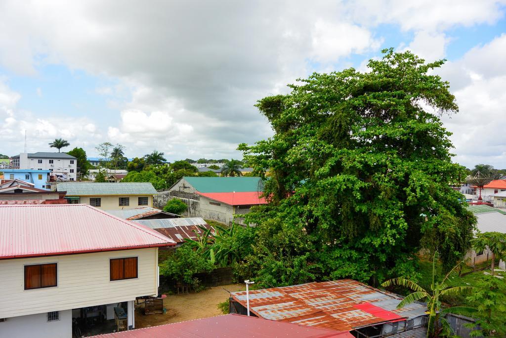 Guesthouse Un Pied-A-Terre Paramaribo Extérieur photo
